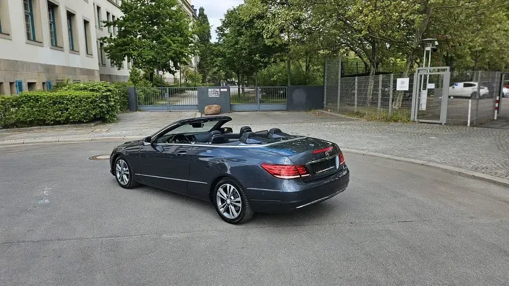 Gebraucht Mercedes E250 211 PS (155 kW) 2015 Grau Cabrio