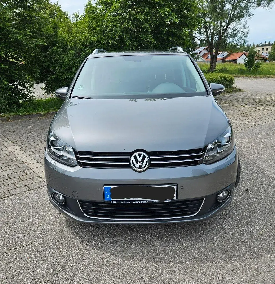 Gebraucht VW Touran Highline 140 PS (102 kW) 2014 Grau Van / Kleinbus