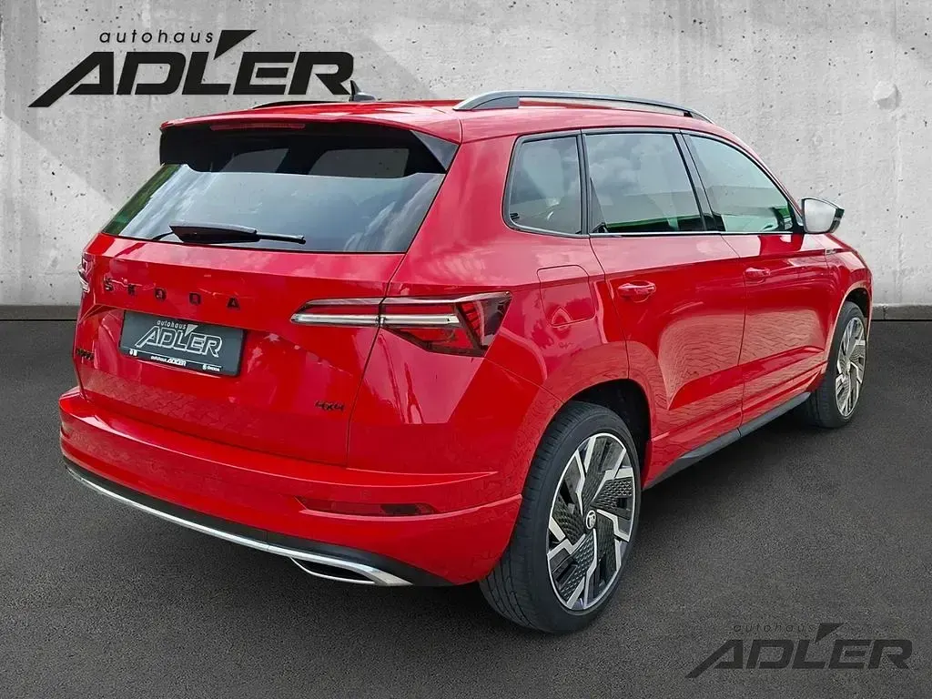 Gebraucht Skoda Karoq SportLine 190 PS (139 kW) 2022 Rot SUV