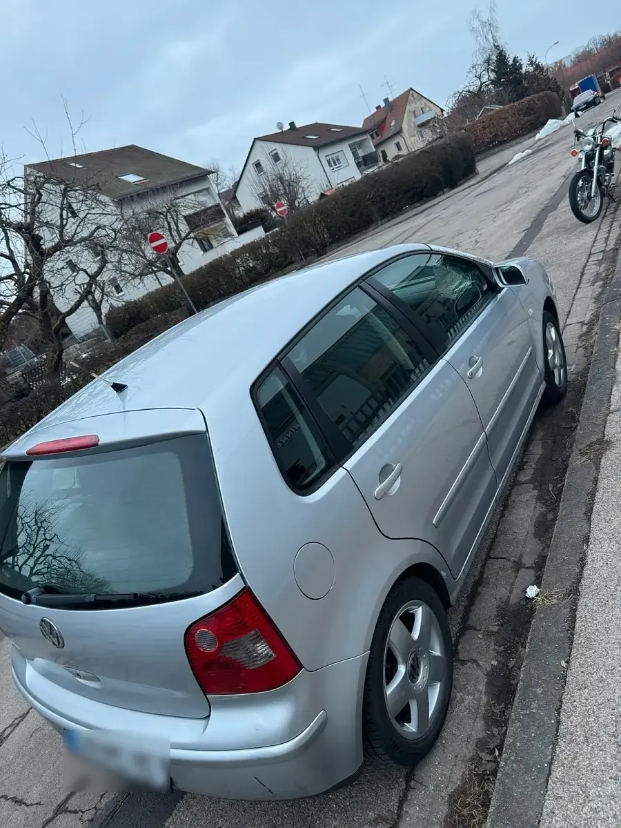 Gebraucht VW Polo 75 PS (55 kW) 2004 Silber Kleinwagen