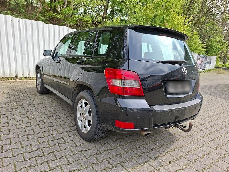 Gebraucht Mercedes GLK200 142 PS (104 kW) 2012 Schwarz SUV