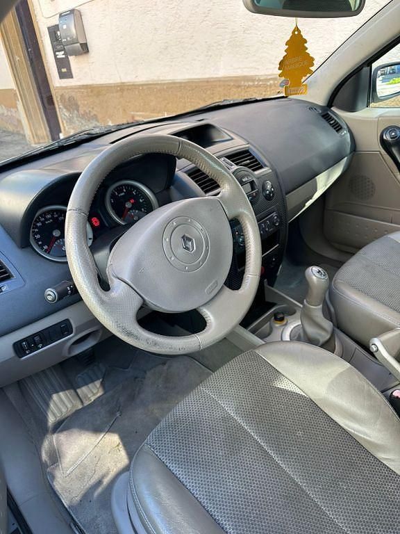 Gebraucht 2005 Renault Mégane II Avantage Limousine | 590 € (Superpreis) - Bild 1/4