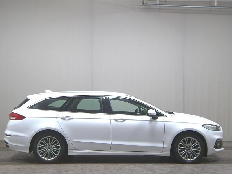 Gebraucht Ford Mondeo Titanium 190 PS (139 kW) 2021 Weiss Kombi
