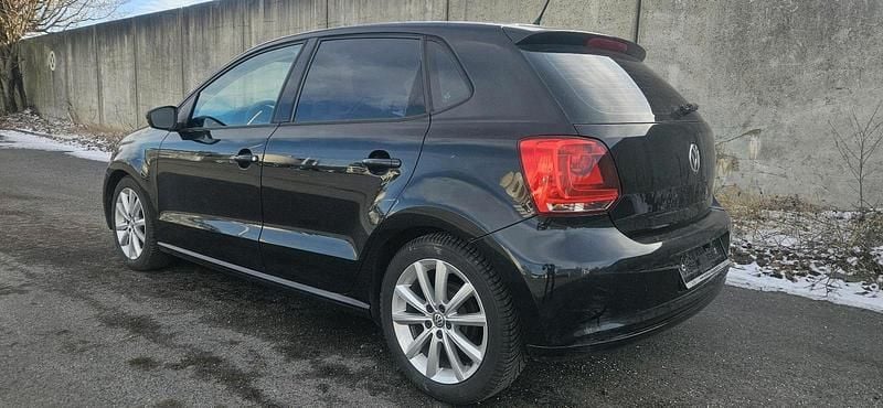 Gebraucht VW Polo 75 PS (55 kW) 2010 Schwarz Kleinwagen