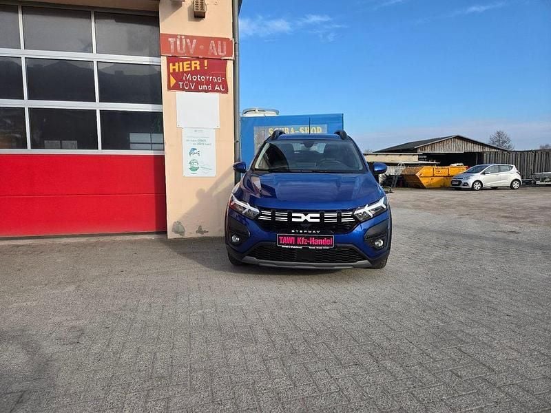 Gebraucht Dacia Sandero Expression 91 PS (66 kW) 2024 Blau SUV