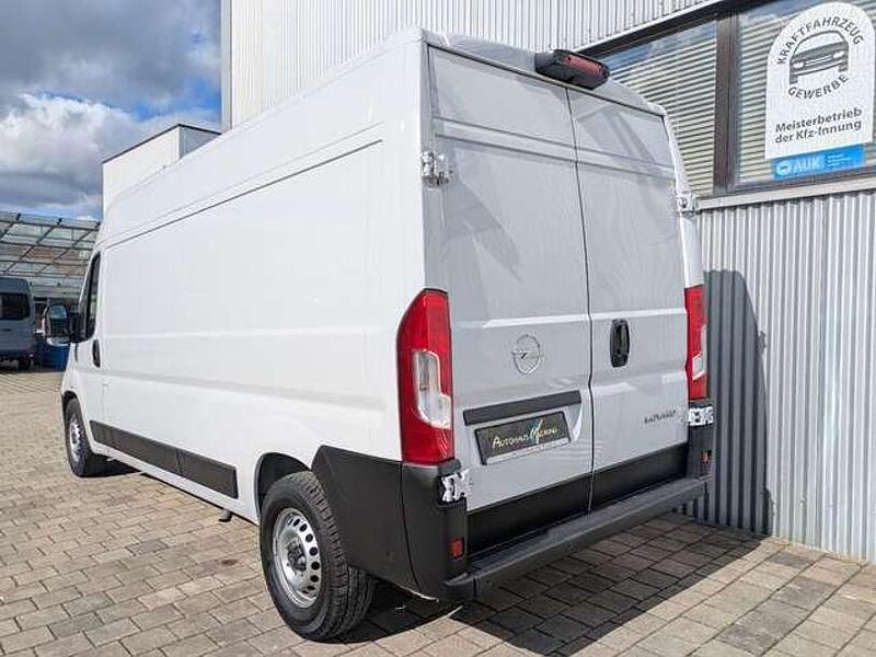 Gebraucht Opel Movano 140 PS (102 kW) 2024 Weiß Van