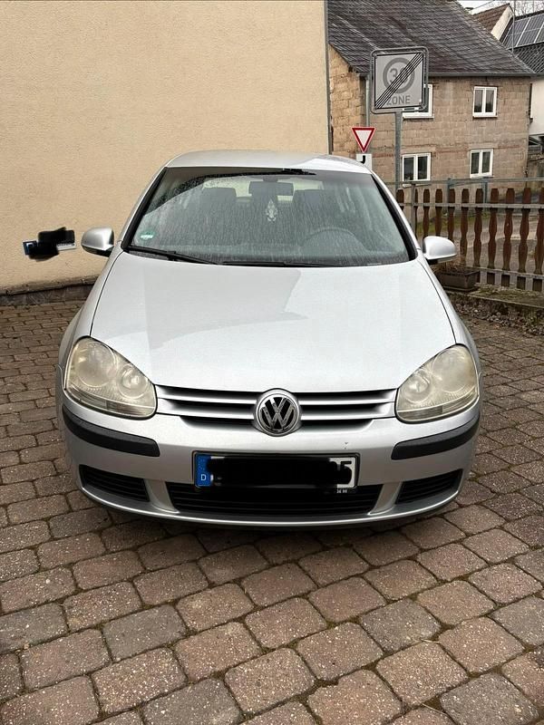 Gebraucht VW Golf IV 105 PS (77 kW) 2004 Silber Kleinwagen