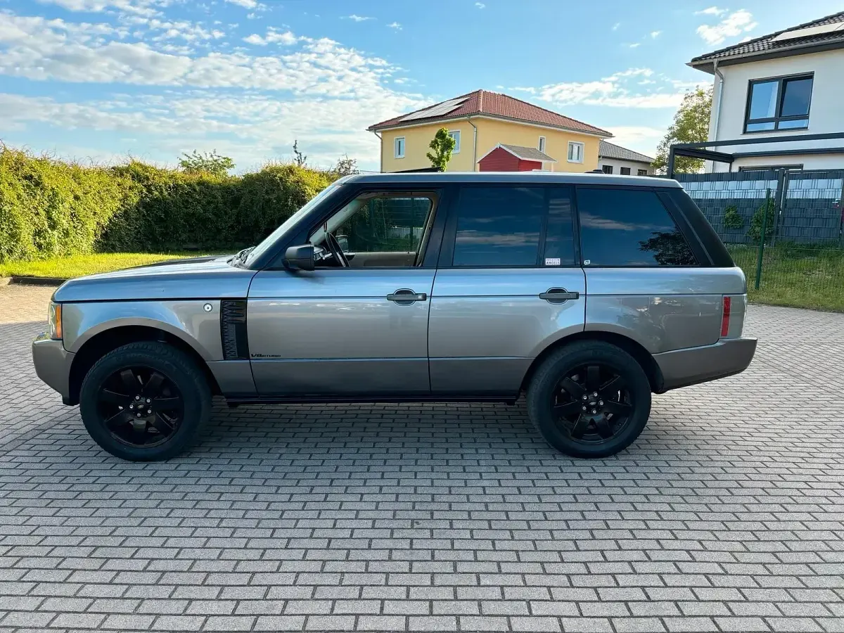 Gebraucht Land Rover Range Rover 272 PS (200 kW) 2008 Grau SUV