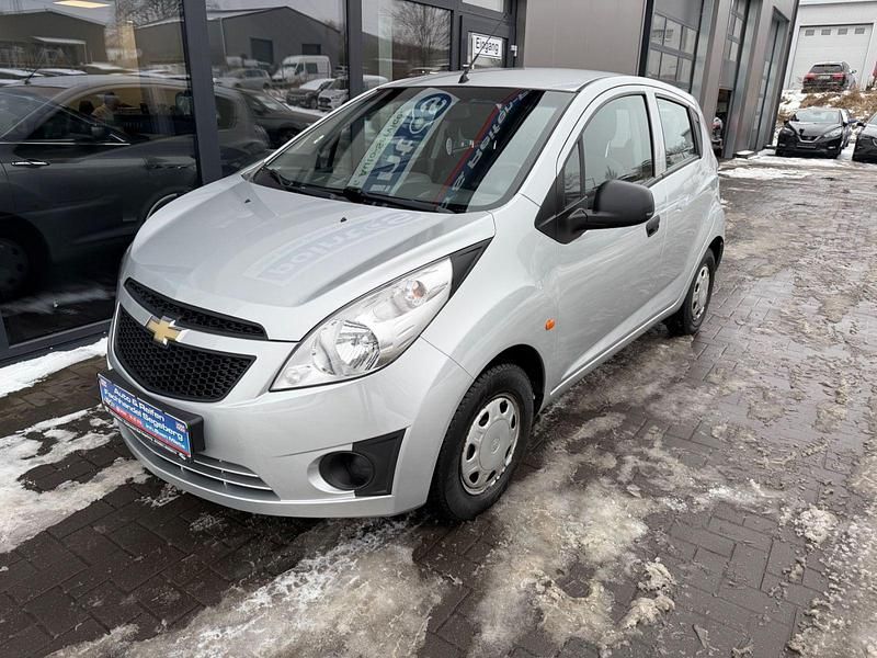 Gebraucht Chevrolet Spark 68 PS (50 kW) 2010 Silber Kleinwagen