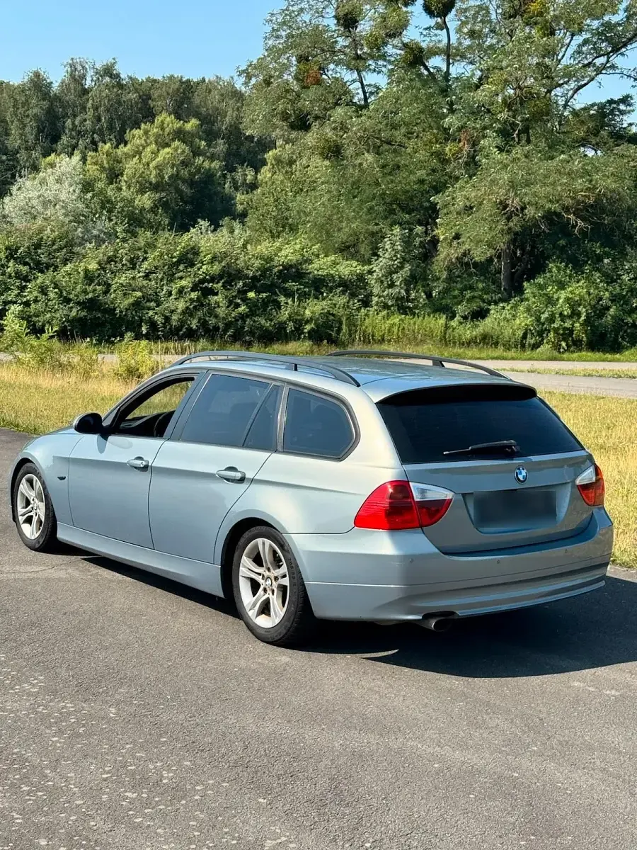 Gebraucht BMW 318 129 PS (94 kW) 2006 Grau Kombi
