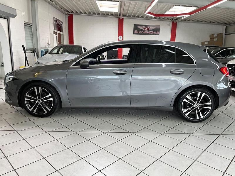 Gebraucht Mercedes A200 Edition 1 163 PS (119 kW) 2020 Mountaingrau Limousine