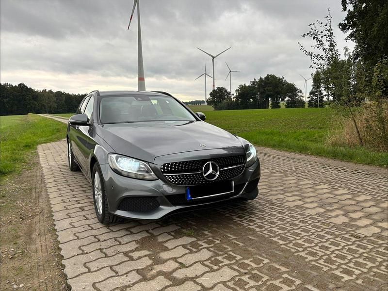Gebraucht Mercedes C200 136 PS (100 kW) 2017 Grau Kombi
