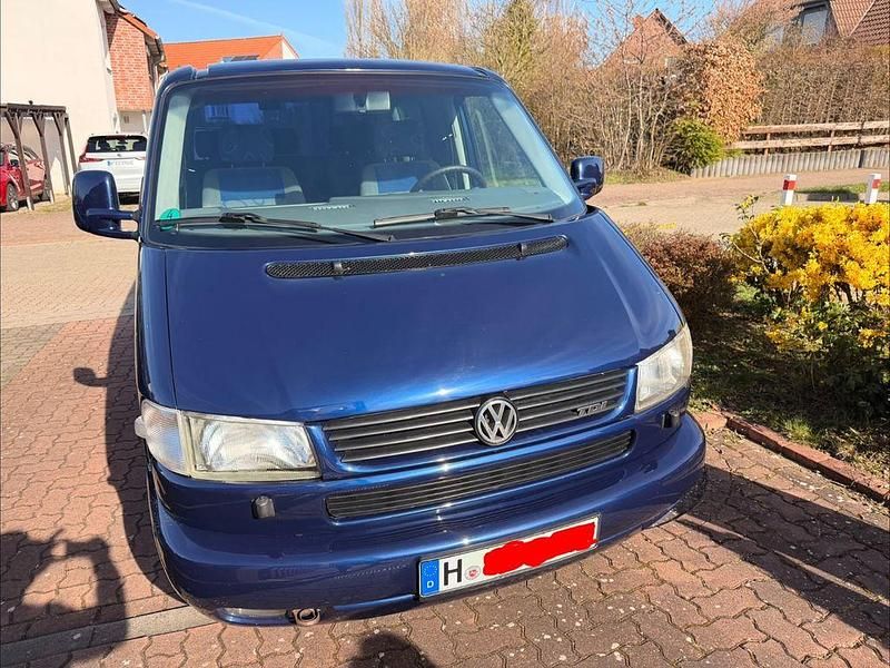 Second-hand VW T4 102 CP (75 kW) 1999 Albastru Van