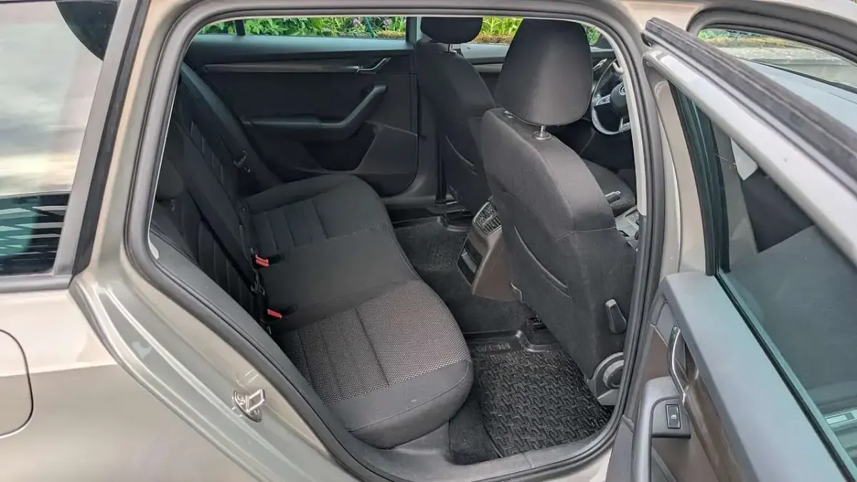 Gebraucht Skoda Octavia 179 PS (131 kW) 2015 Beige Kombi