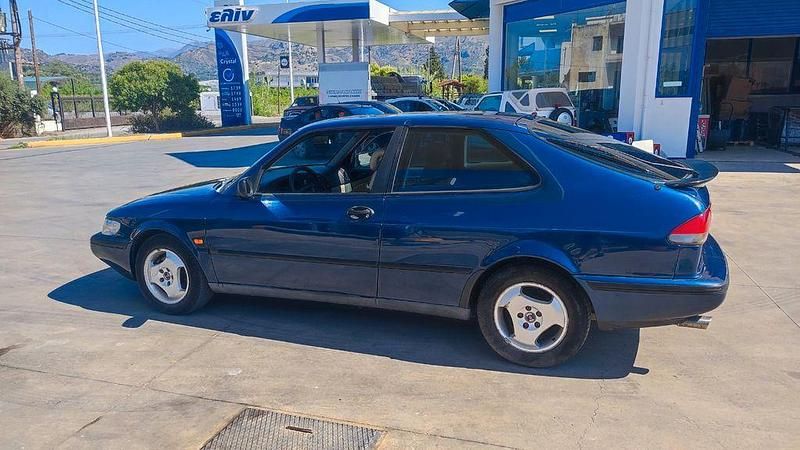 Second-hand Saab 900 185 CP (136 kW) 1996 Albastru Coupe