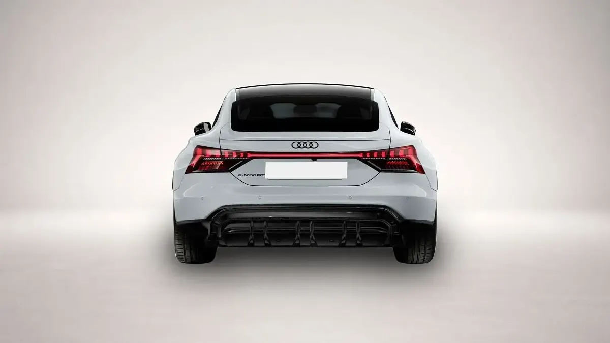Gebraucht Audi e-tron GT quattro Ambiente 350 kW (476 PS) 2023 Suzukagrau metallic Limousine