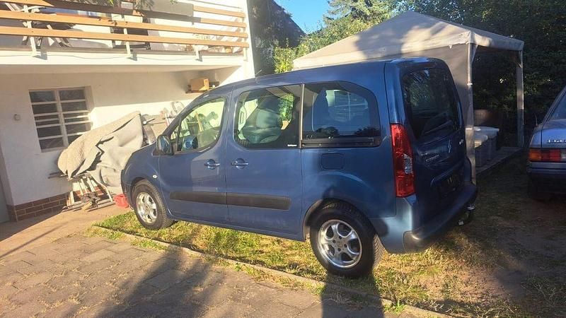 Blau Gebraucht 2009 Citroën Berlingo Advance Van / Kleinbus | 2.900 € (Teuer) - Bild 1/4