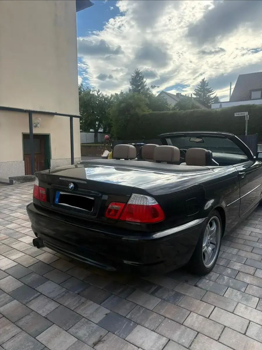 Gebraucht BMW 330 Cabriolet 231 PS (169 kW) 2004 Schwarz Cabrio