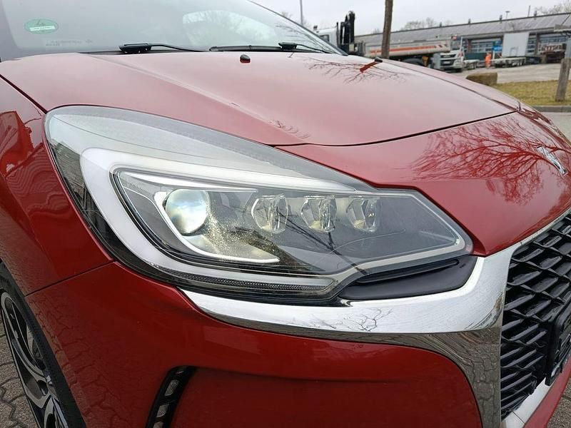 Gebraucht DS Automobiles DS3 Sport Chic 110 PS (80 kW) 2016 Rot Kleinwagen