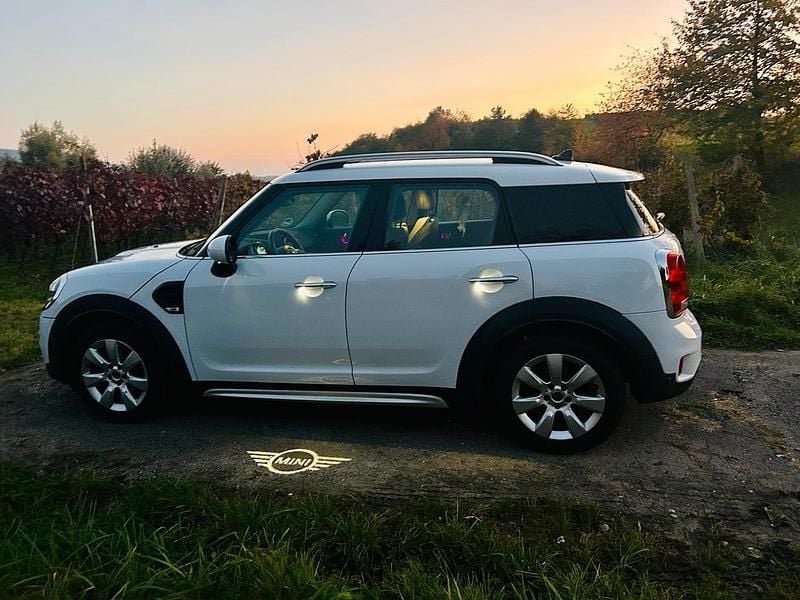 Weiß Gebraucht 2019 Mini Countryman SUV | 16.999 € - Bild 1/4