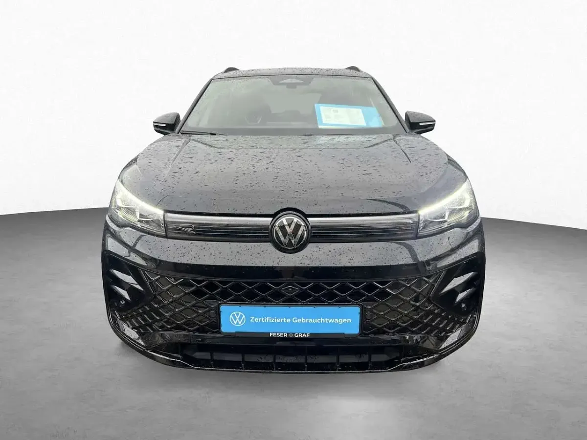 Gebraucht VW Tiguan R-line 150 PS (110 kW) 2025 Grenadillschwarz metallic SUV