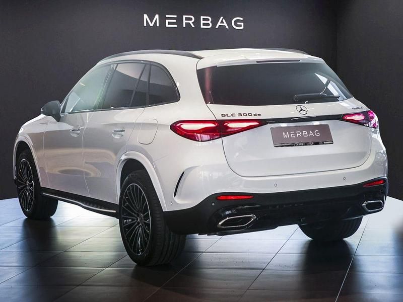 Gebraucht Mercedes GLC300e 333 PS (244 kW) 2026 Unilack polarweiß SUV