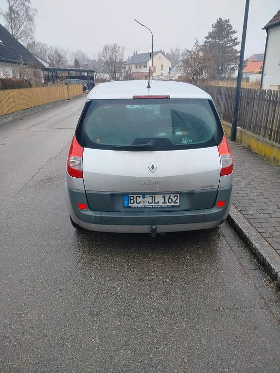 Gebraucht Renault Scénic II Authentique 111 PS (81 kW) 2007 Silber Van / Kleinbus