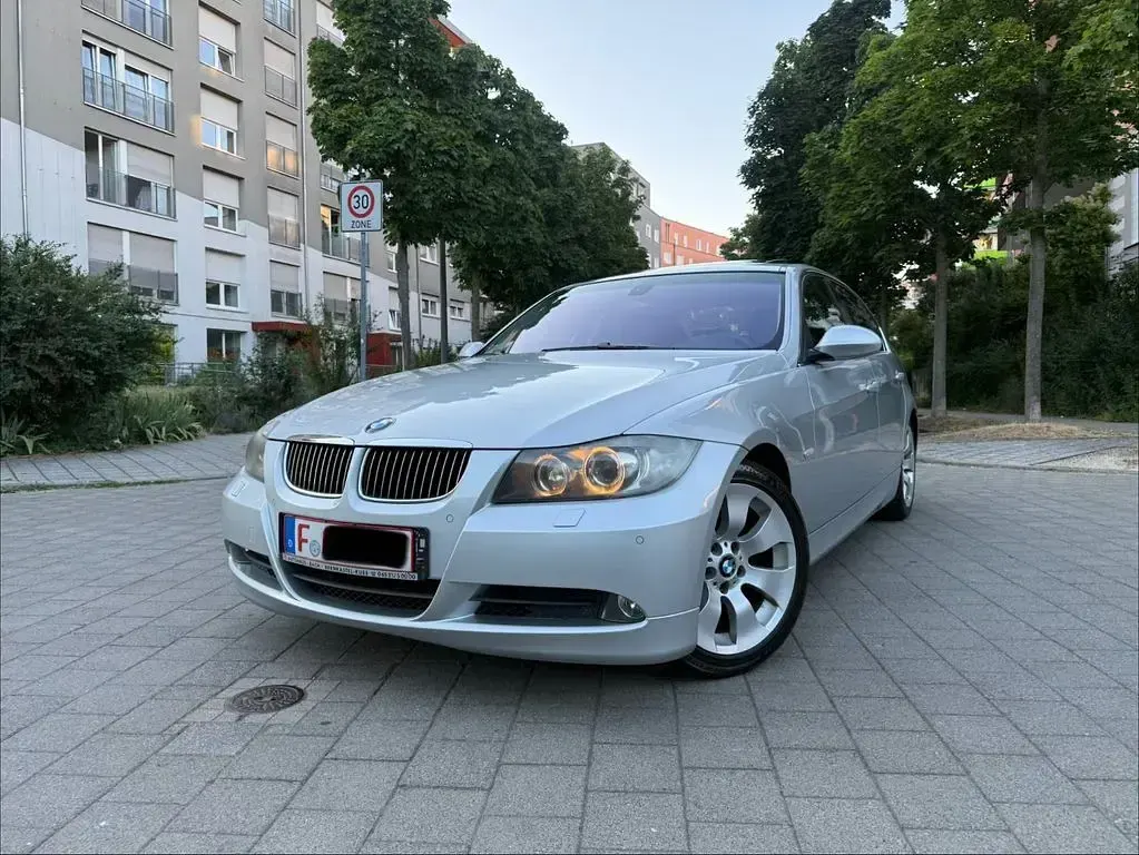 Gebraucht BMW 325 Performance 218 PS (160 kW) 2005 Silber Limousine