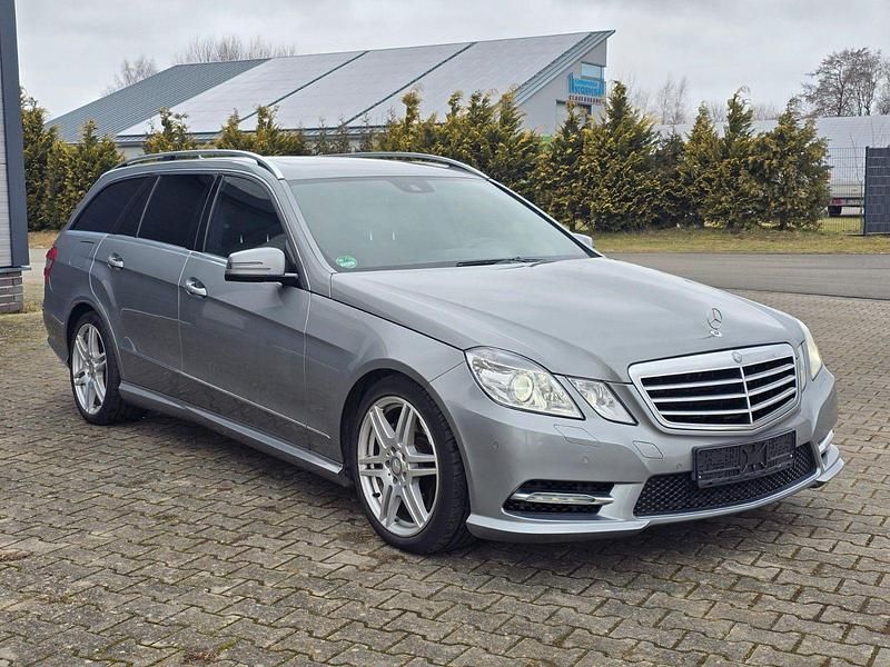 Gebraucht Mercedes E350 AMG line 265 PS (194 kW) 2013 Silber Kombi