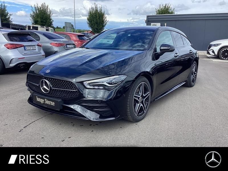 Metalliclack kosmosschwarz Gebraucht 2024 Mercedes CLA220 AMG Limousine | 39.580 € (Fairer Preis) - Bild 1/4