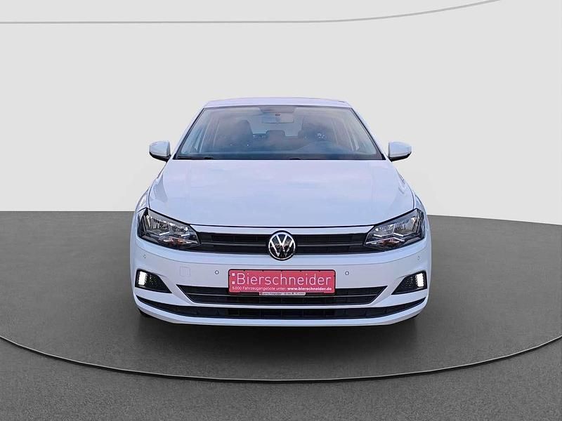 Gebraucht VW Polo Trendline 80 PS (58 kW) 2020 Weiss Limousine