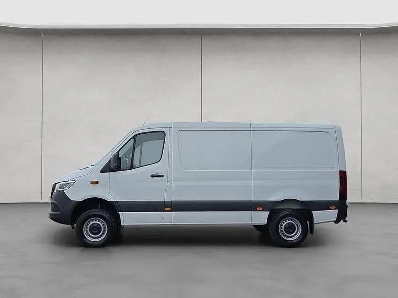 Gebraucht Mercedes Sprinter 163 PS (119 kW) 2021 Weiß Van