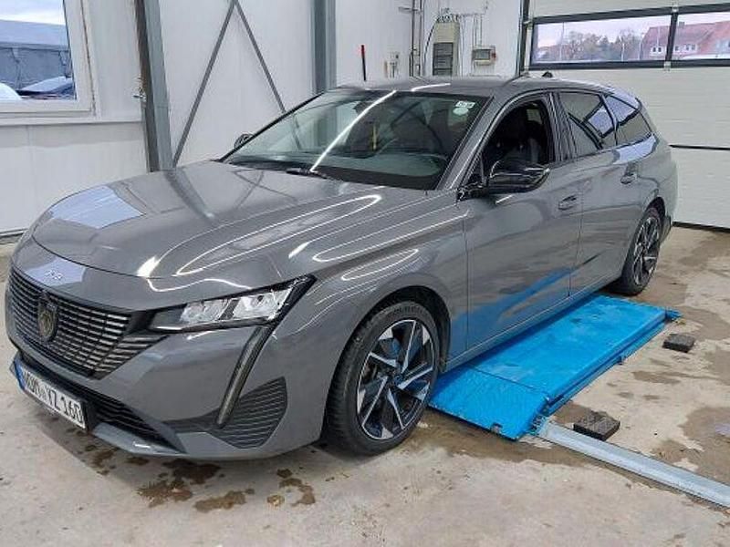 Grau Gebraucht 2024 Peugeot 308 Limousine | 22.550 € (Superpreis) - Bild 1/4