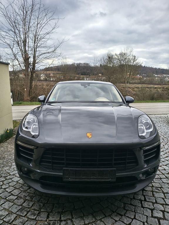 Gebraucht Porsche Macan S 258 PS (189 kW) 2016 Grau SUV