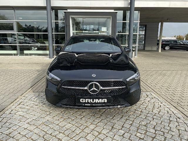 Gebraucht 2024 Mercedes A180 | 29.990 € (Guter Preis) - Bild 1/4