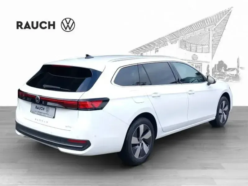 Gebraucht VW Passat Business 150 PS (110 kW) 2026 Weiß Kombi