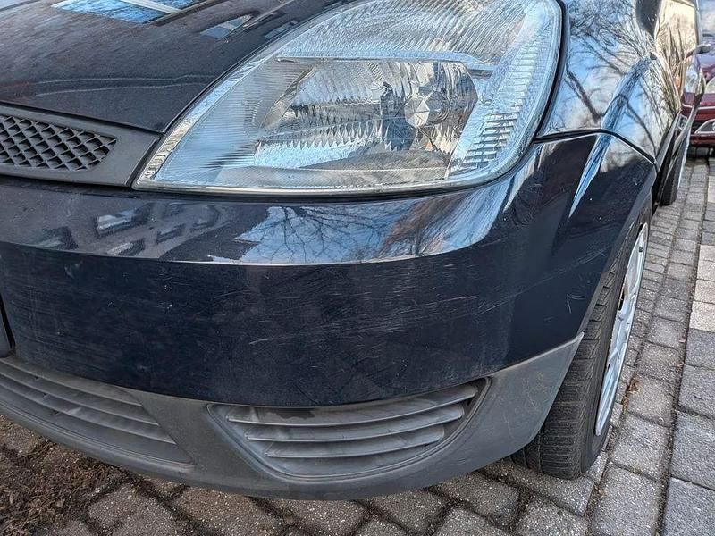 Gebraucht Ford Fiesta 60 PS (44 kW) 2005 Blau Kleinwagen