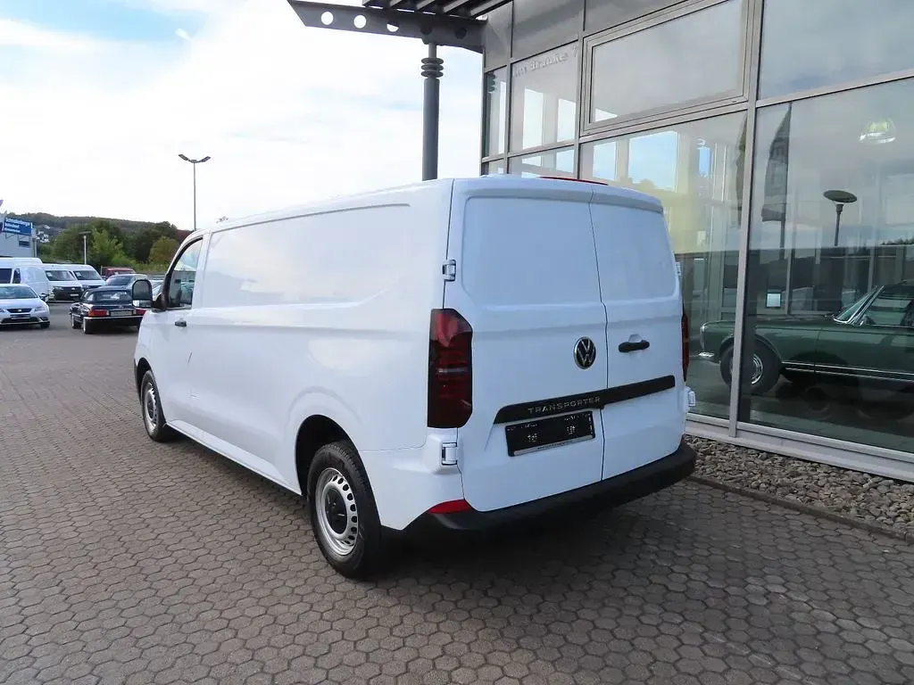Gebraucht VW T7 150 PS (110 kW) 2025 Weiß Van