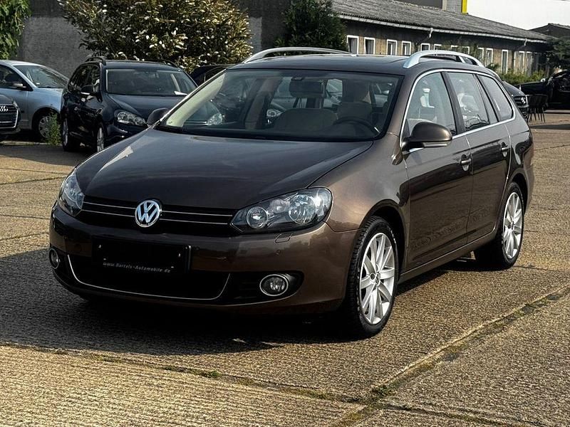 Braun Gebraucht 2012 VW Golf VI Highline Limousine | 5.599 € (Guter Preis) - Bild 1/4