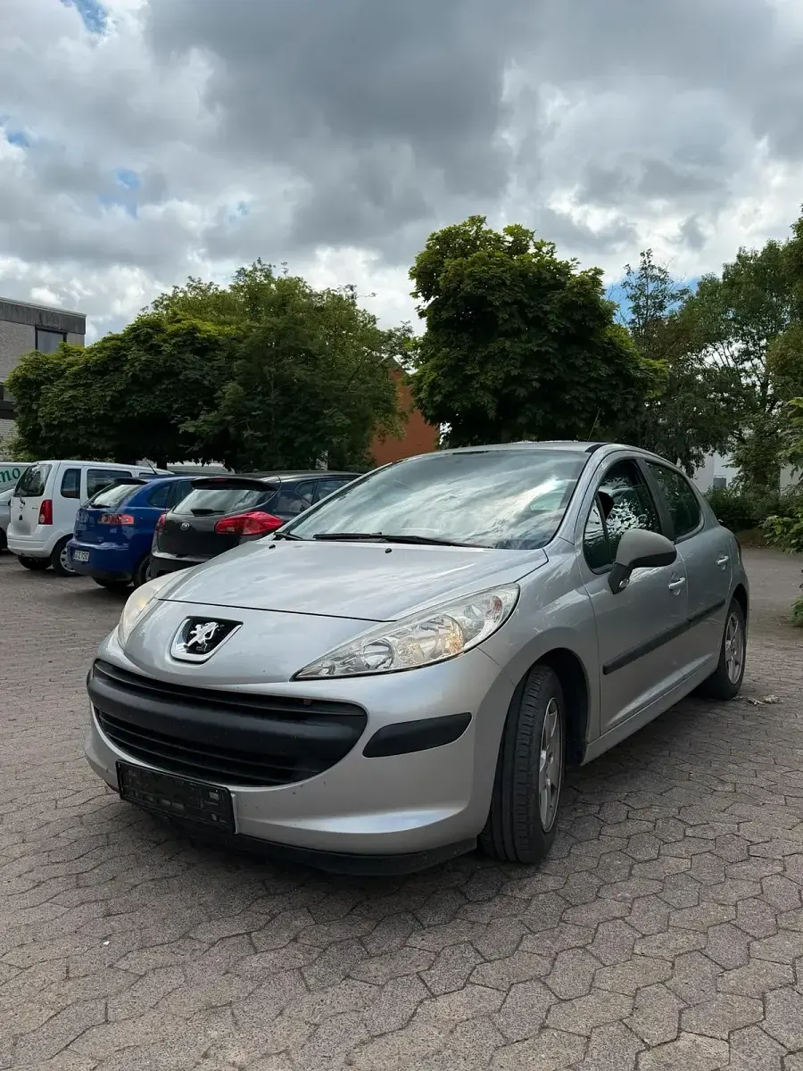 Gebraucht Peugeot 207 95 PS (69 kW) 2007 Grau Kleinwagen