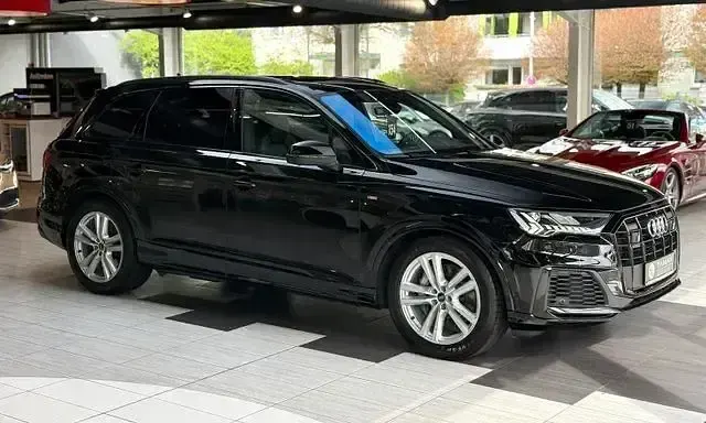 Gebraucht Audi Q7 S-Line 340 PS (250 kW) 2023 Mythosschwarz SUV
