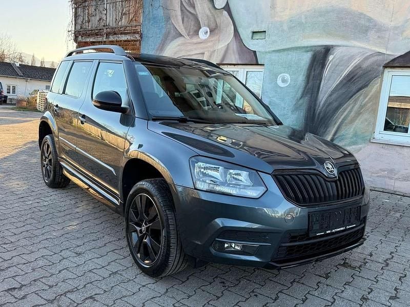 Metalgrau metallic Gebraucht 2015 Skoda Yeti Ambition SUV | 6.990 € - Bild 1/4