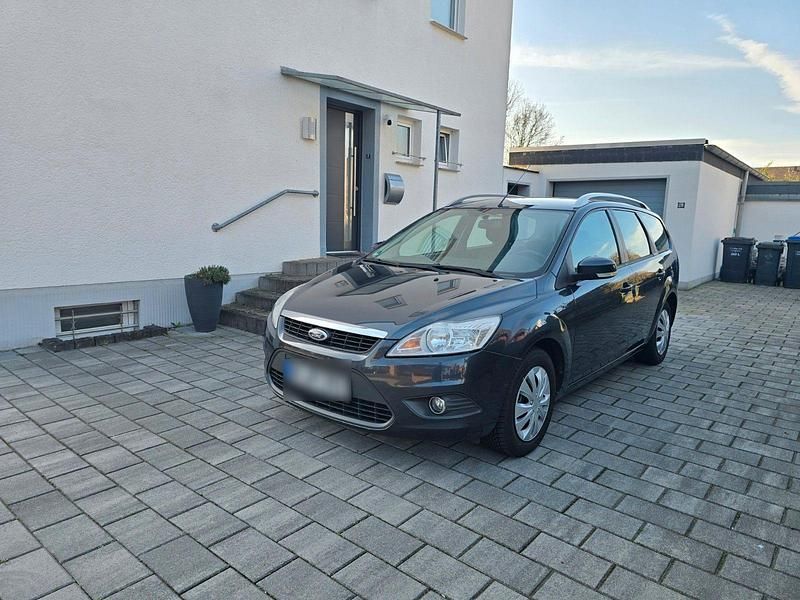 Usata Ford Focus 101 CV (74 kW) 2010 Grigio Station wagon