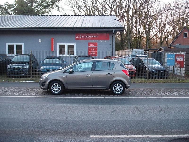 Gebraucht Opel Corsa Energy 69 PS (50 kW) 2014 Grau Limousine