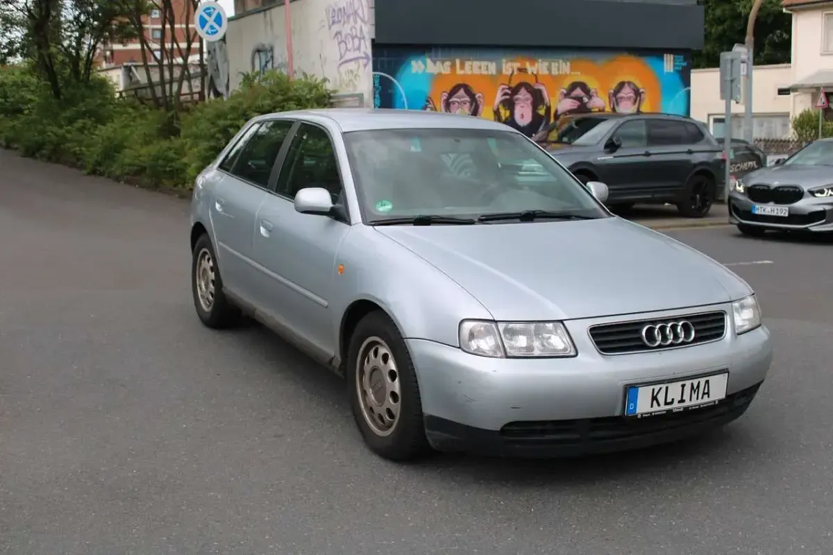 Gebraucht Audi A3 101 PS (74 kW) 1999 Silber Kleinwagen