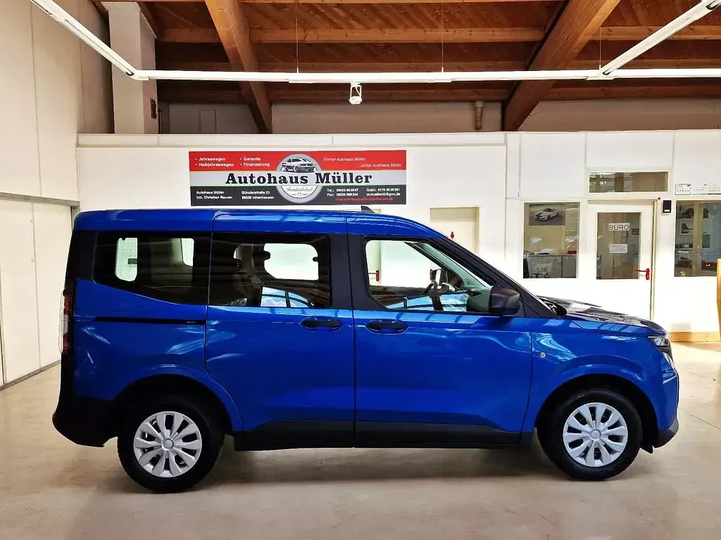 Gebraucht Ford Tourneo Courier Trend 125 PS (91 kW) 2024 Blau Van / Kleinbus