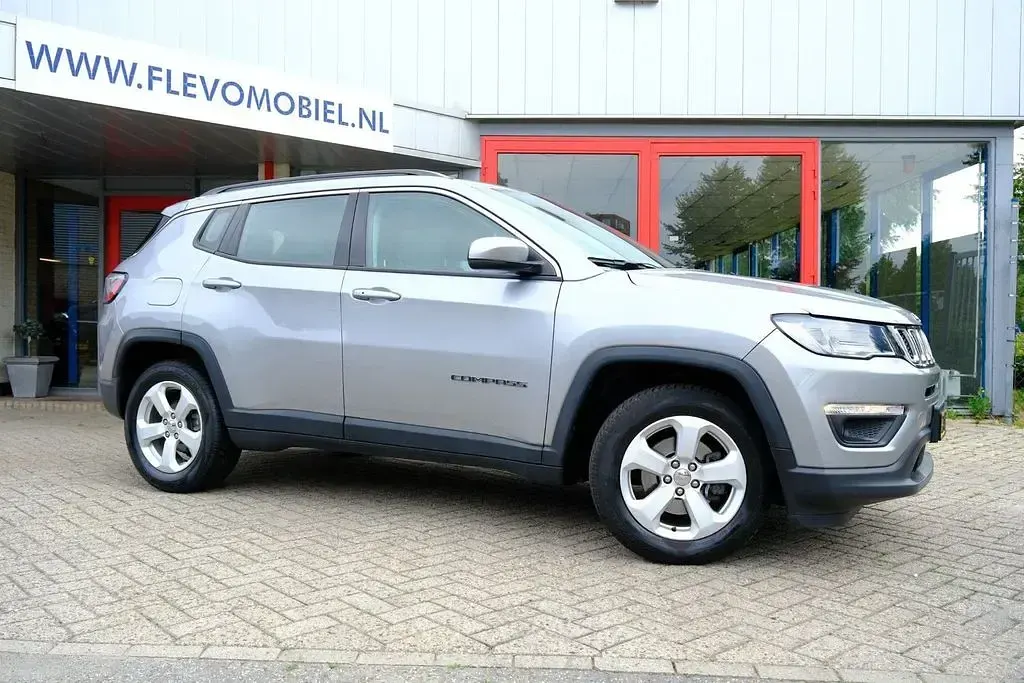 Gebraucht Jeep Compass Longitude 140 PS (102 kW) 2019 Grau SUV