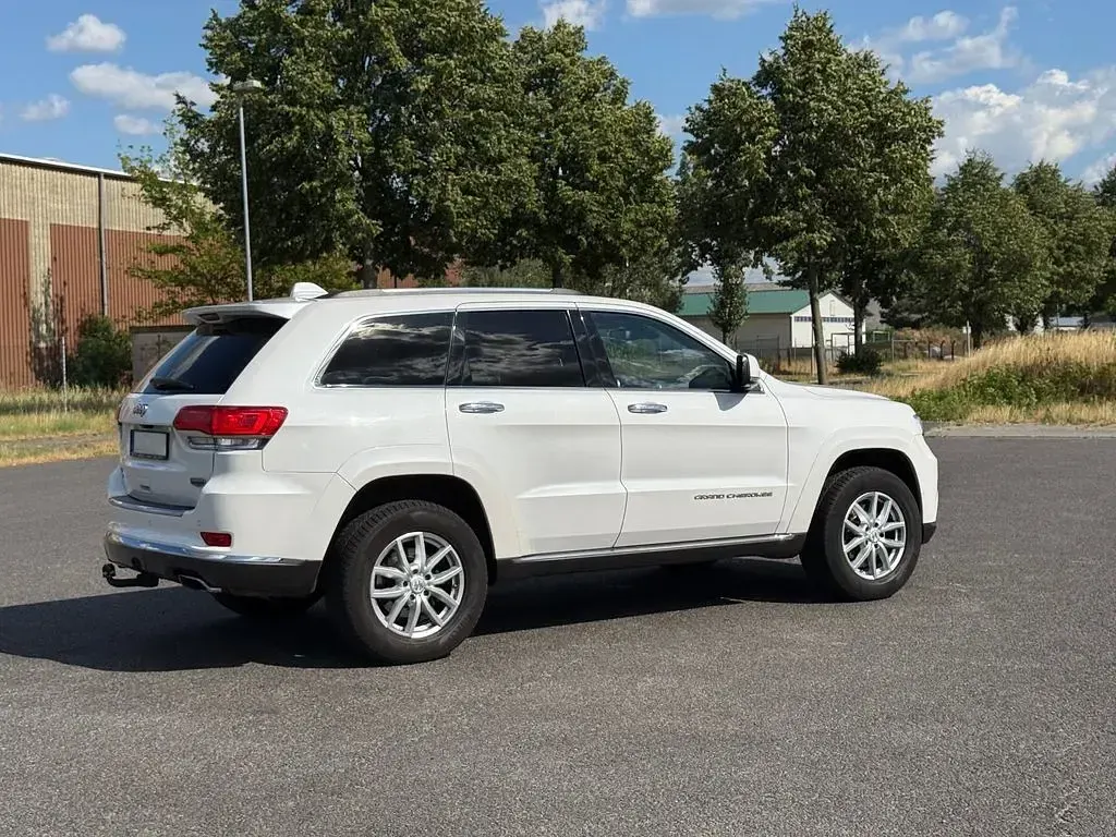 Gebraucht Jeep Grand Cherokee Summit 250 PS (183 kW) 2019 Weiß SUV