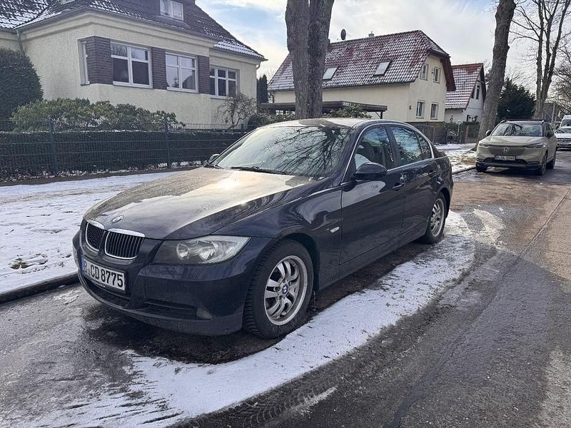Gebraucht BMW 325 218 PS (160 kW) 2005 Blau Limousine