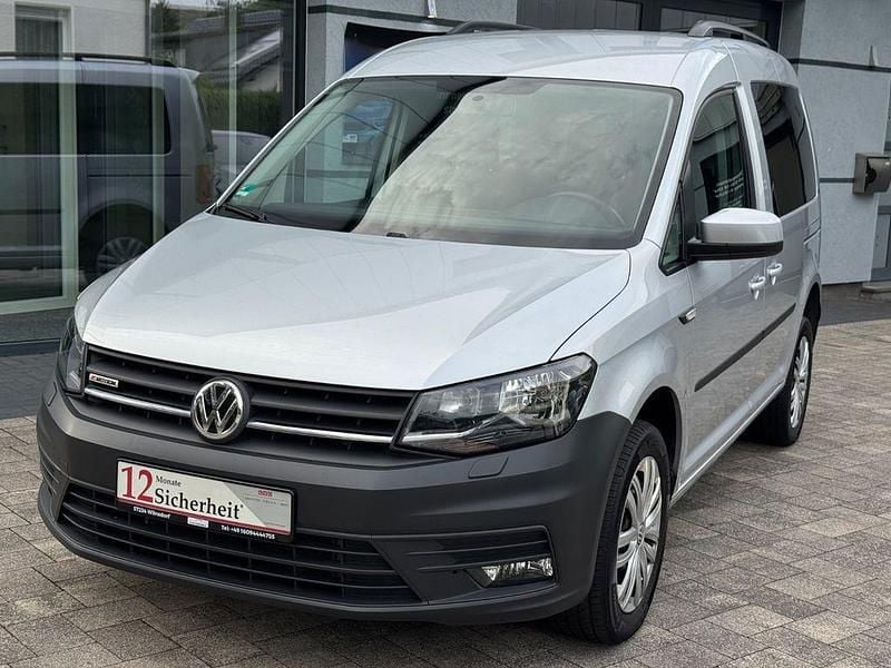 Silber Gebraucht 2015 VW Caddy Van / Kleinbus | 13.990 € (Guter Preis) - Bild 1/4